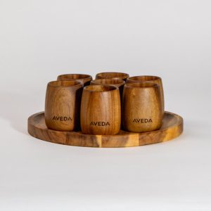 VASSOIO E BICCHIERI IN LEGNO